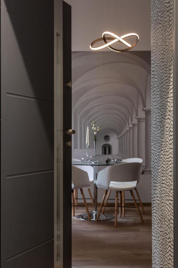 Premium Apartment By Hi5-King Street'S Luxury Suite Budapeszt Zewnętrze zdjęcie